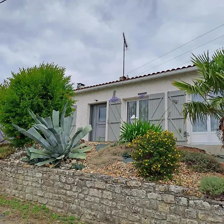 Au Coeur Du Bocage Vendeen Homestay